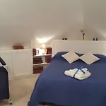 Coros 4*